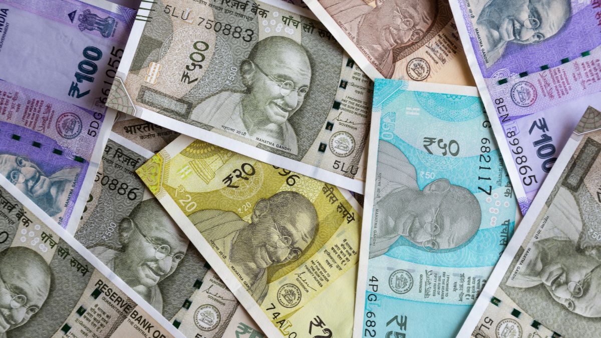 kolkata-police-arrests-two-men-with-fake-notes-worth-rs-3-lakh-in-malda-district