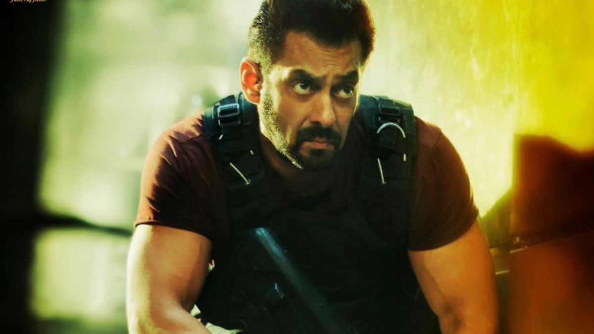 Tiger 3 Trailer Countdown Begins: Yash Raj Films Unveil New Poster Of  Salman Khan In Ready To Attack Motion Ahead Of Prevue's Release | See Pic