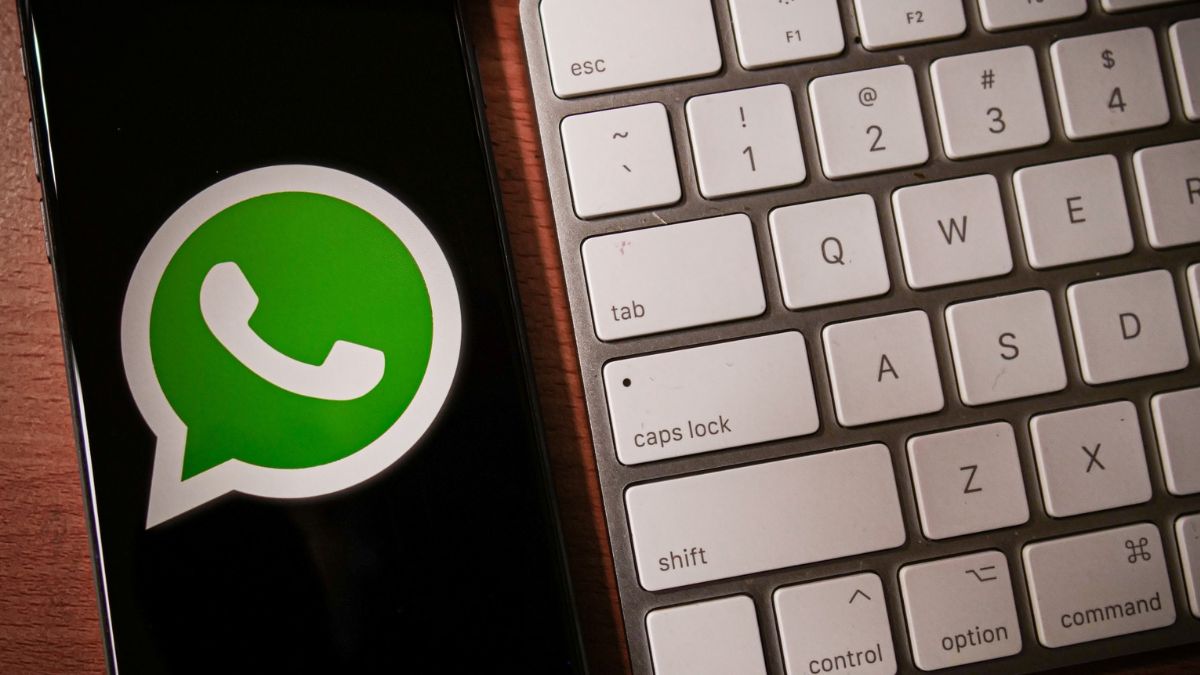 whatsapp-status-app-business-beta-update-ai-stickers-blue-tick-what-is-cooking-for-android-ios-users-latest-updates