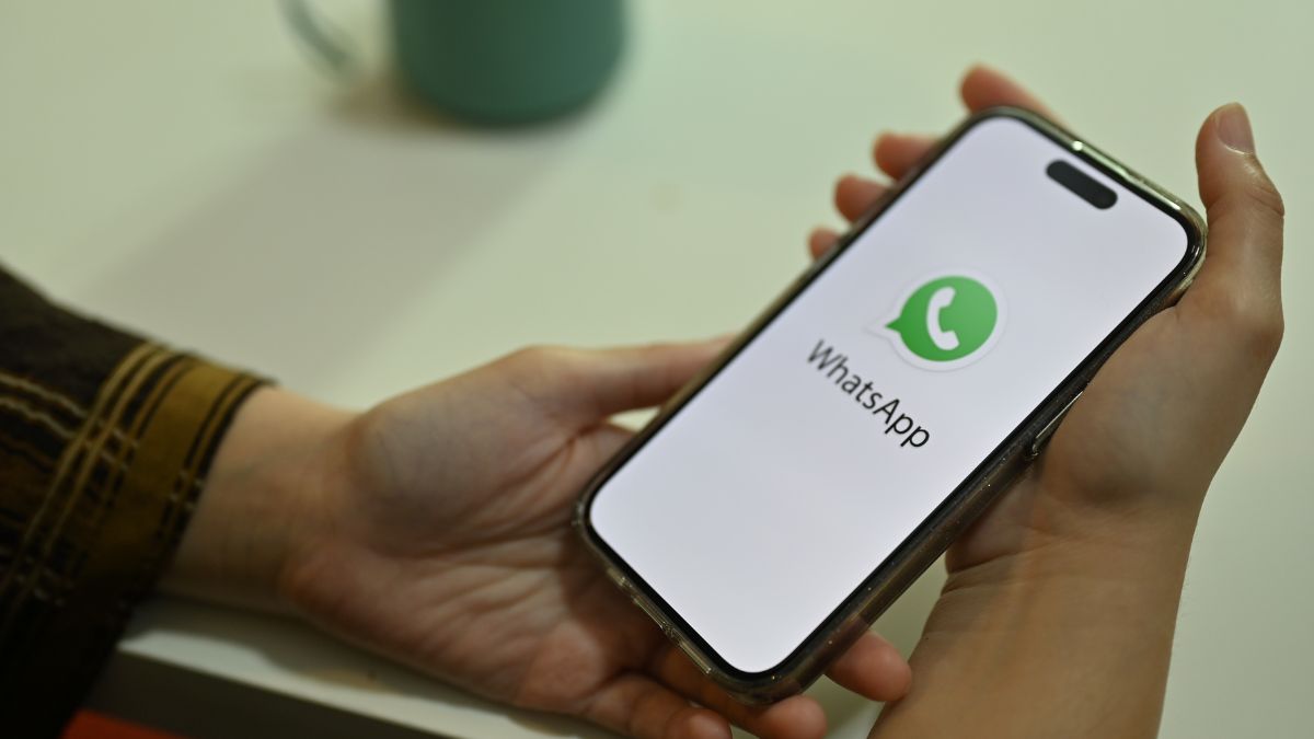 WhatsApp To Soon Allow Users To Set 'Secret Code' To Access Locked ...