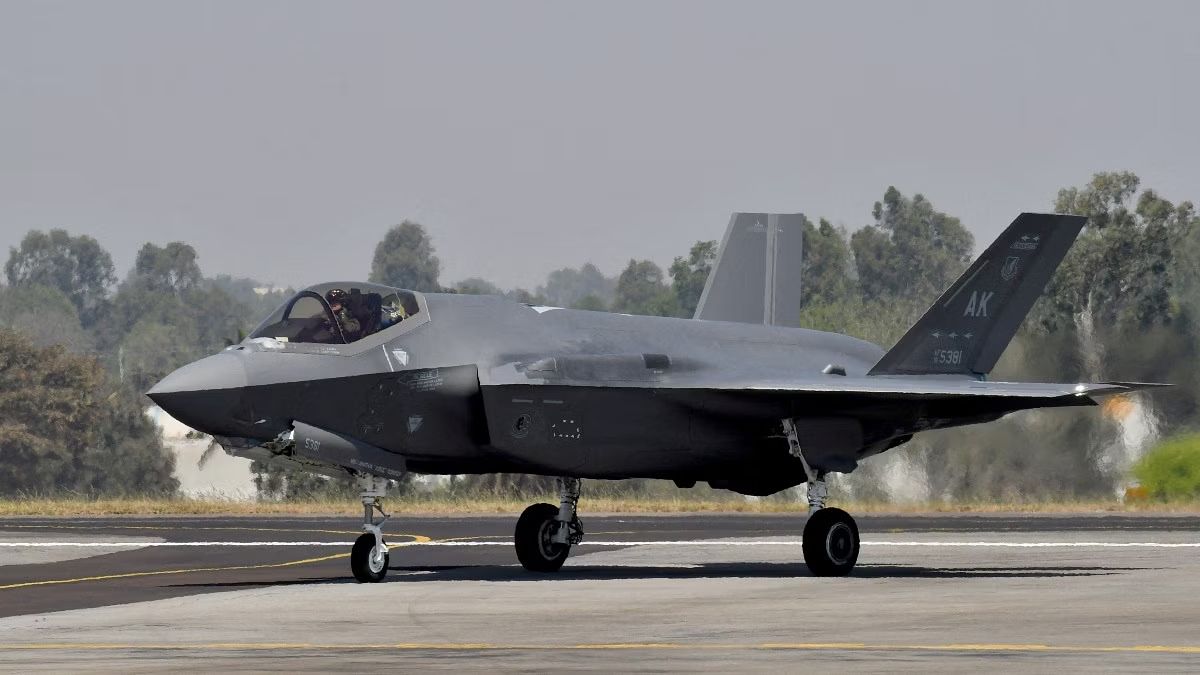 US Air Force's F-35B Stealth Fighter Goes Missing Over South Carolina ...