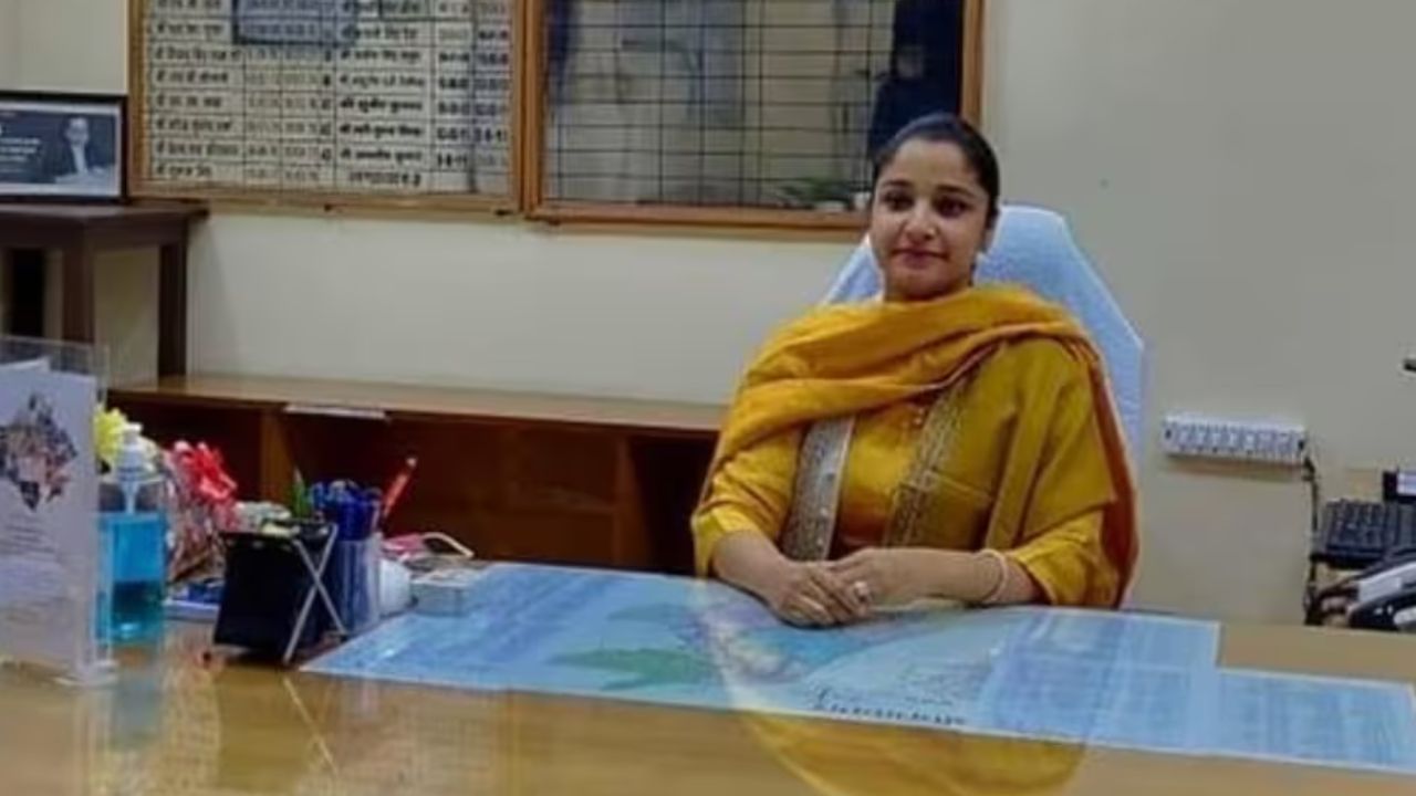 upsc-success-story-meet-rukmani-riar-who-used-to-fail-in-primary-class-secured-air-2-in-upsc-exam
