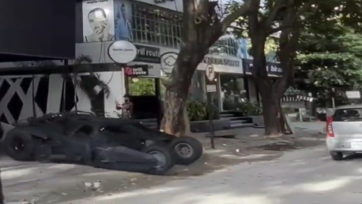 batmobile-spotted-in-bengaluru-people-ask-wheres-the-batman-know-truth-about-mysterycar-parade-in-city