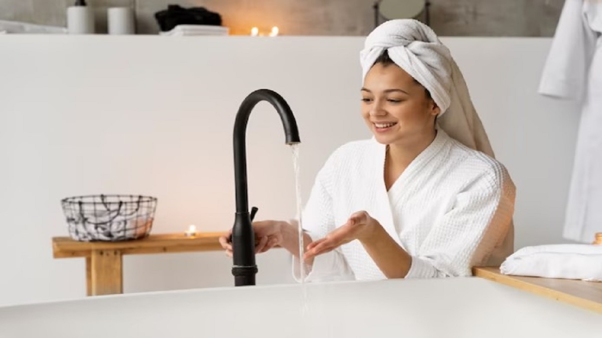 Best Bajaj Water Heaters In India (September 2023): Geysers To Give You  Steamy Bath Time
