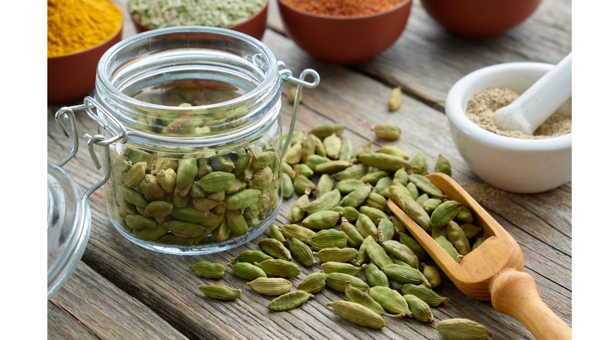 5 Ayurvedic Home Remedies To Get Rid Of Bad Breath Oral Hygiene