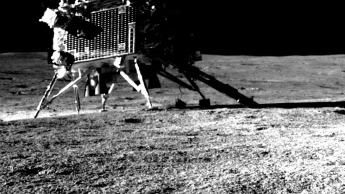 isro-on-attempt-to-establish-connection-with-chandrayaan3-lander-rover-no-signal-received