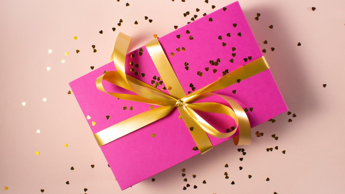 Gifts For Daughter Online, Best and Unique Gift For Daughter | Winni