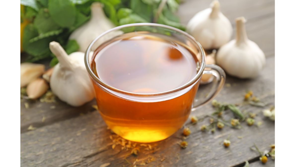 5 Amazing Health Benefits Of Drinking Garlic Tea In Morning For Optimal ...