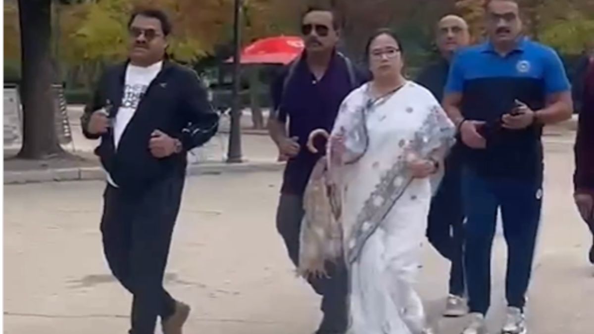 saree-and-slipper-clad-mamata-banerjee-enjoys-refreshing-morning-jog-in-spain-watch