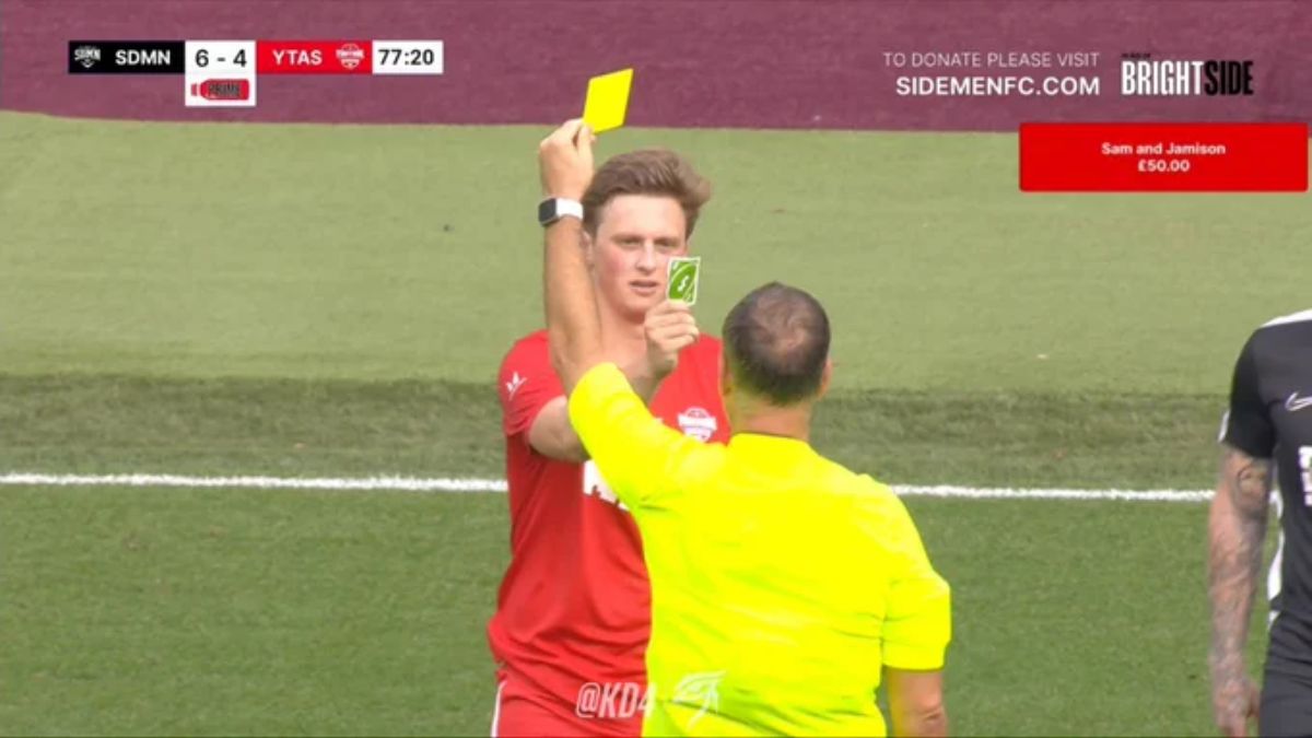 Video : Max fosh really hit legendary referee mark clattenburg