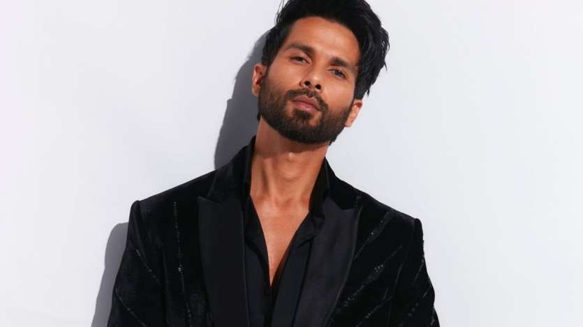 Shahid Kapoor Reveals Smoking Two Packets Of Cigarettes A Day During ...