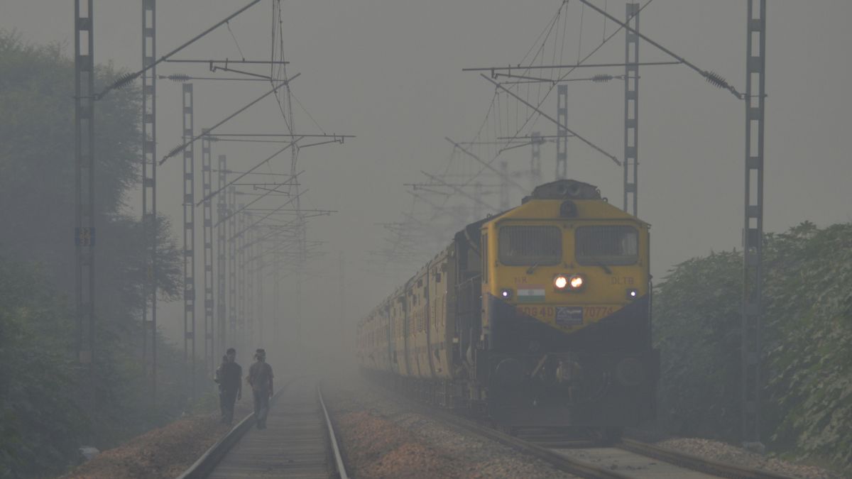 Trains Cancelled Today Heavy Rain In Gujarat Disrupts Mumbai