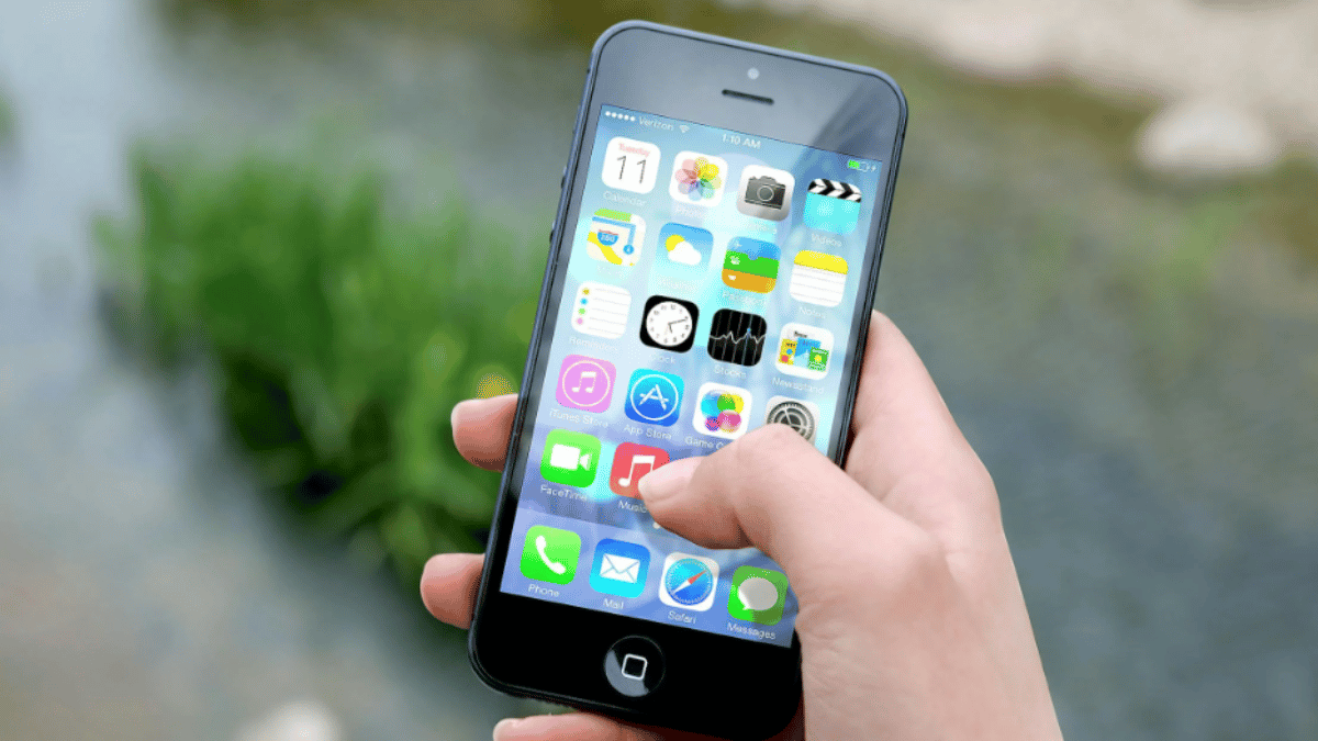 goa-thief-exchanges-stolen-iphone-for-a-plate-of-pav-bhaji-internet-respects-man-priority