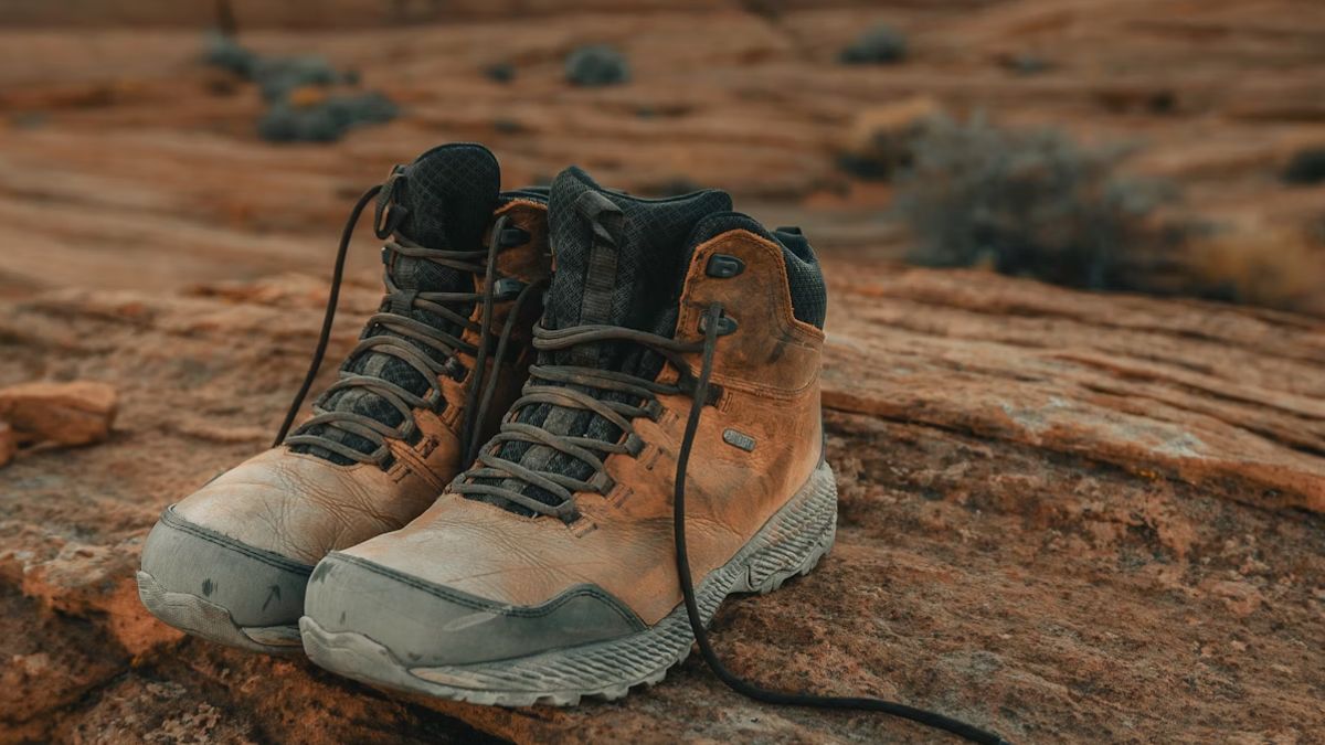 Trekking Shoes For Men: Choose Comfortable Hiking Footwear For