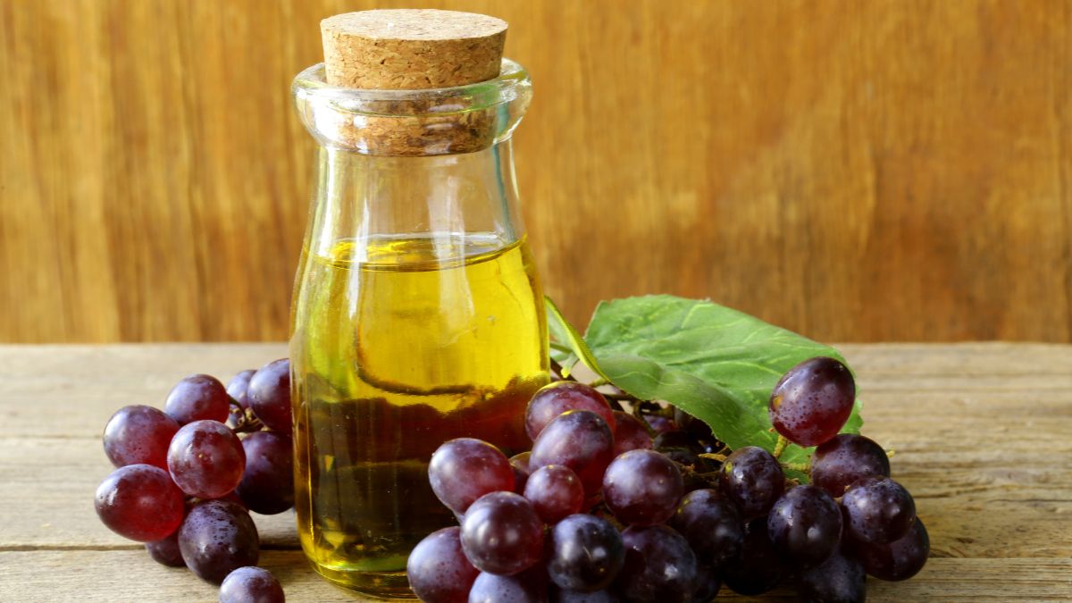 5-effective-and-amazing-benefits-of-grapeseed-oil-for-healthy-hair