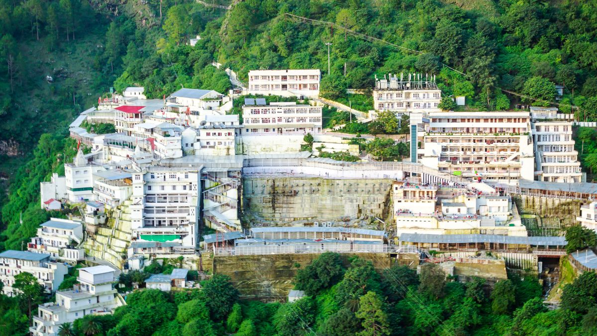 Vaishno Devi Aarti Time During Chaitra Navratri 2024; Live Streaming ...