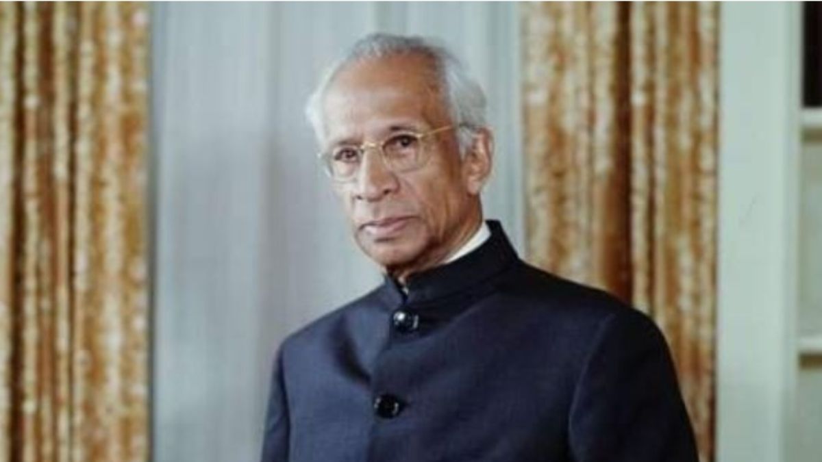 Dr Sarvepalli Radhakrishnan Death Anniversary: 15 Motivational Quotes ...