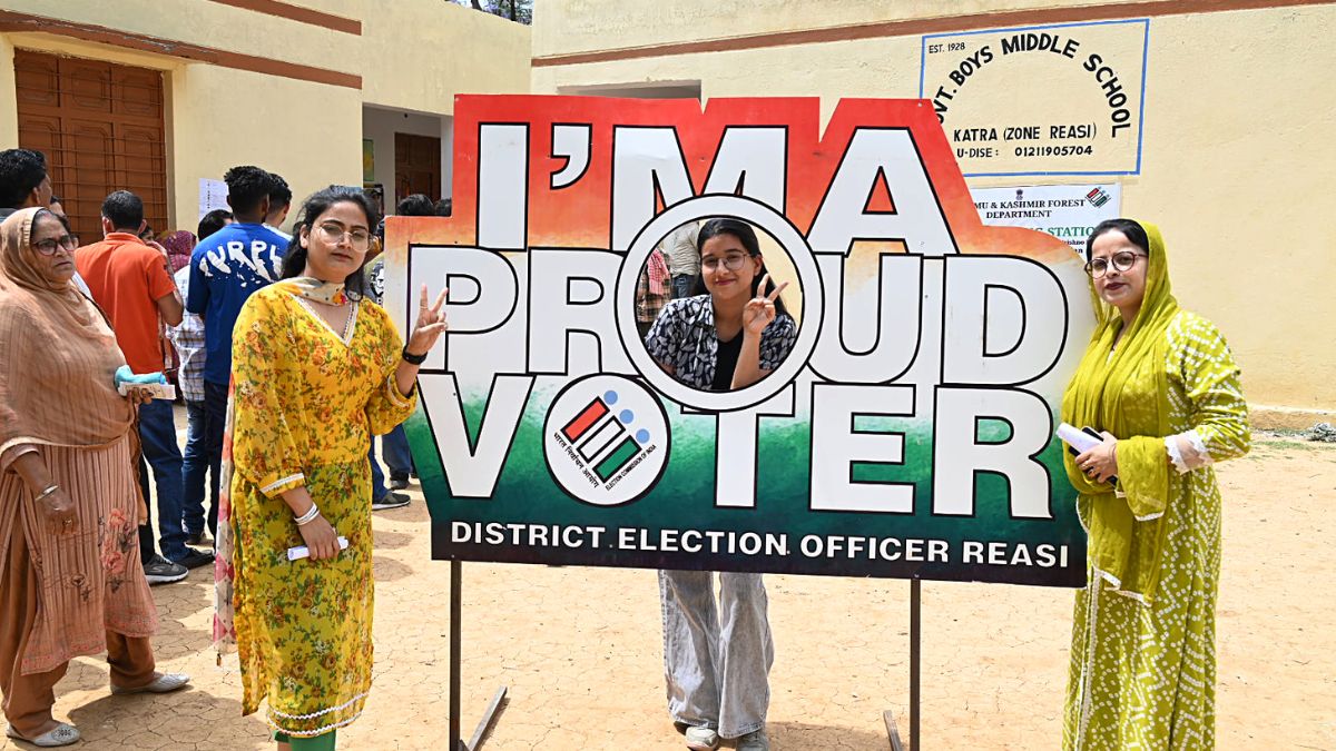 Lok Sabha Election Phase 2: Tripura Leads Again As Nation Logs 61% Voter Turnout Across 88 Seats | Updates