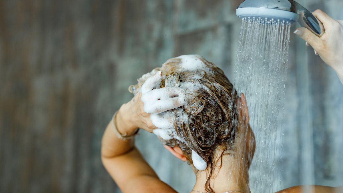 5 Hacks To Wash Your Hair The Right Way For Healthy Locks