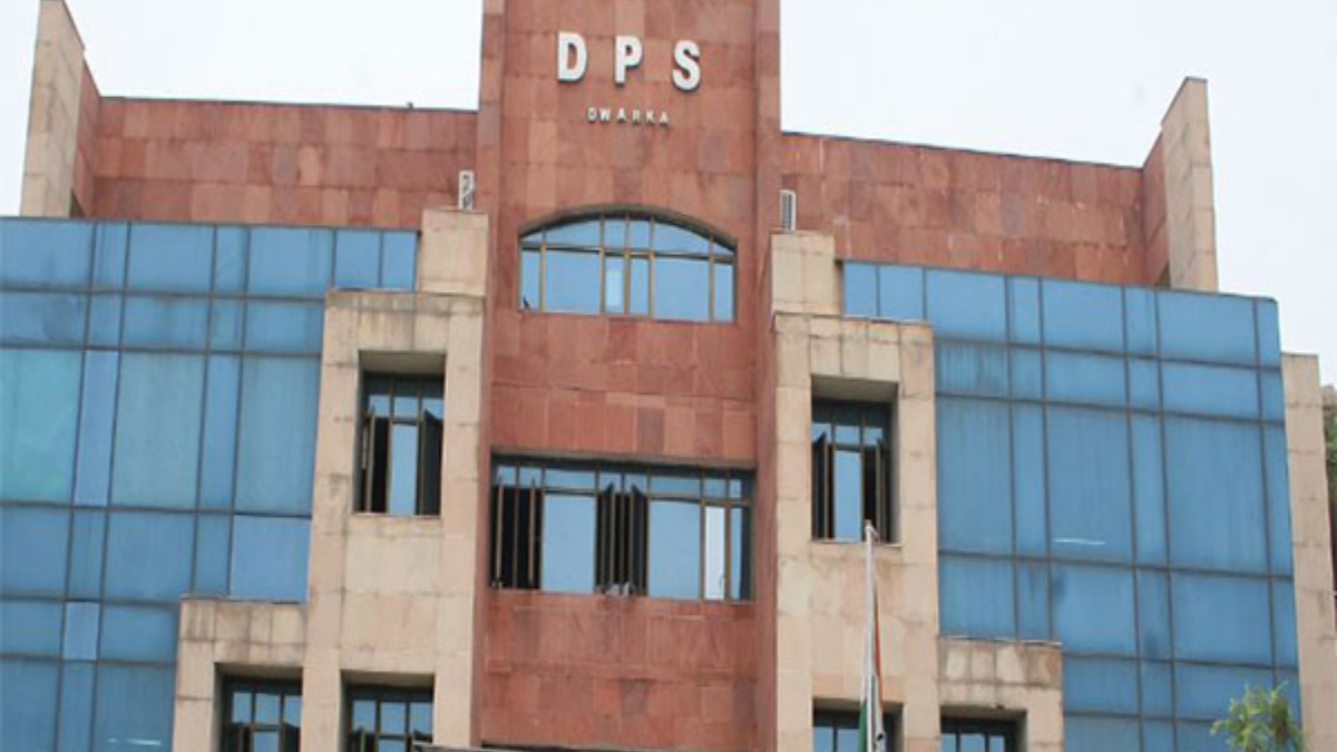 DPS Noida, Three Other Delhi Schools Receive Bomb Threats, Police ...