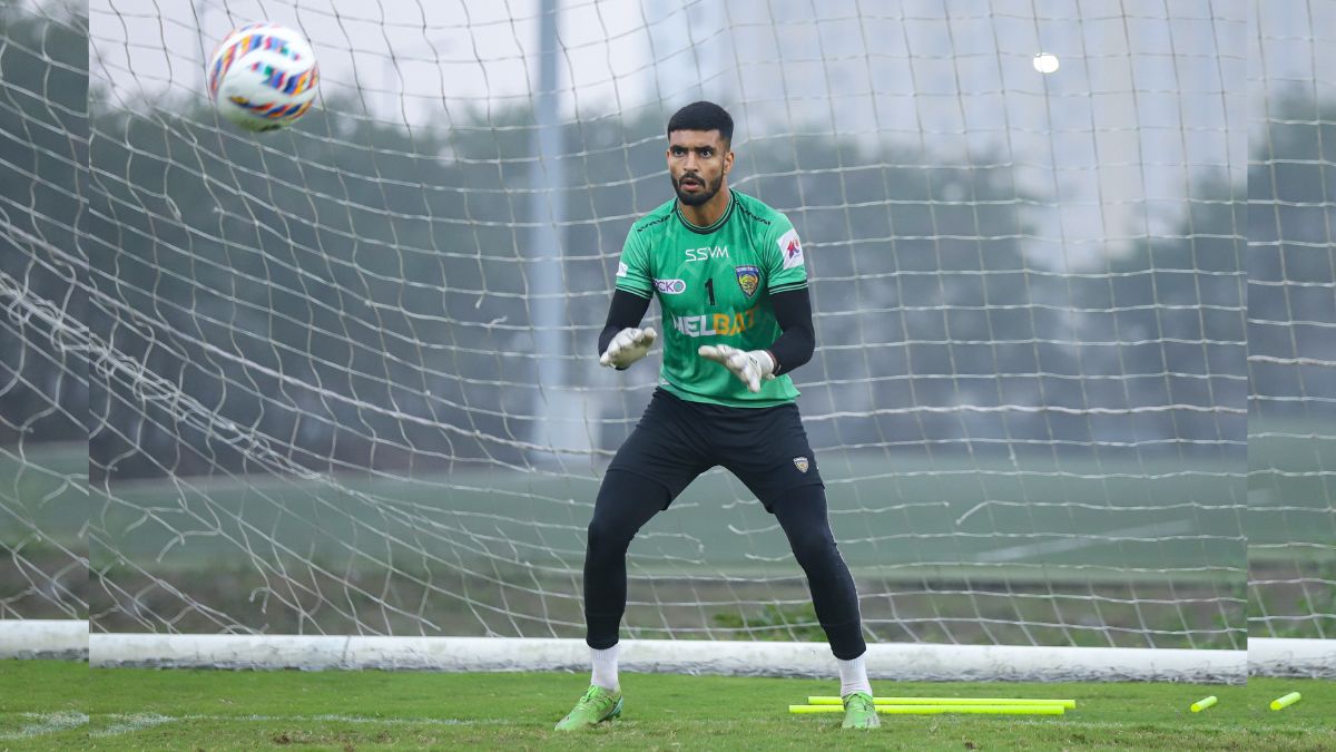 Chennaiyin FC Extend Contract Of Goalkeeper Samik Mitra Until 2027