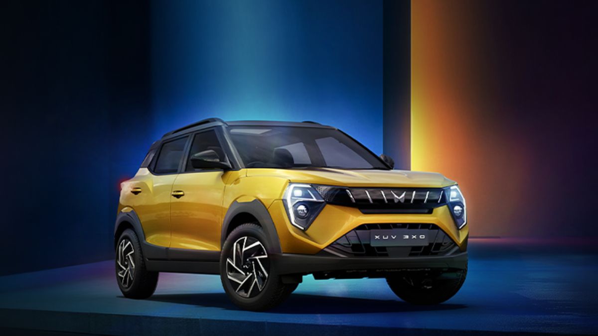 Mahindra XUV3XO Mileage Compared With Nexon, Sonet, Venue, Brezza ...