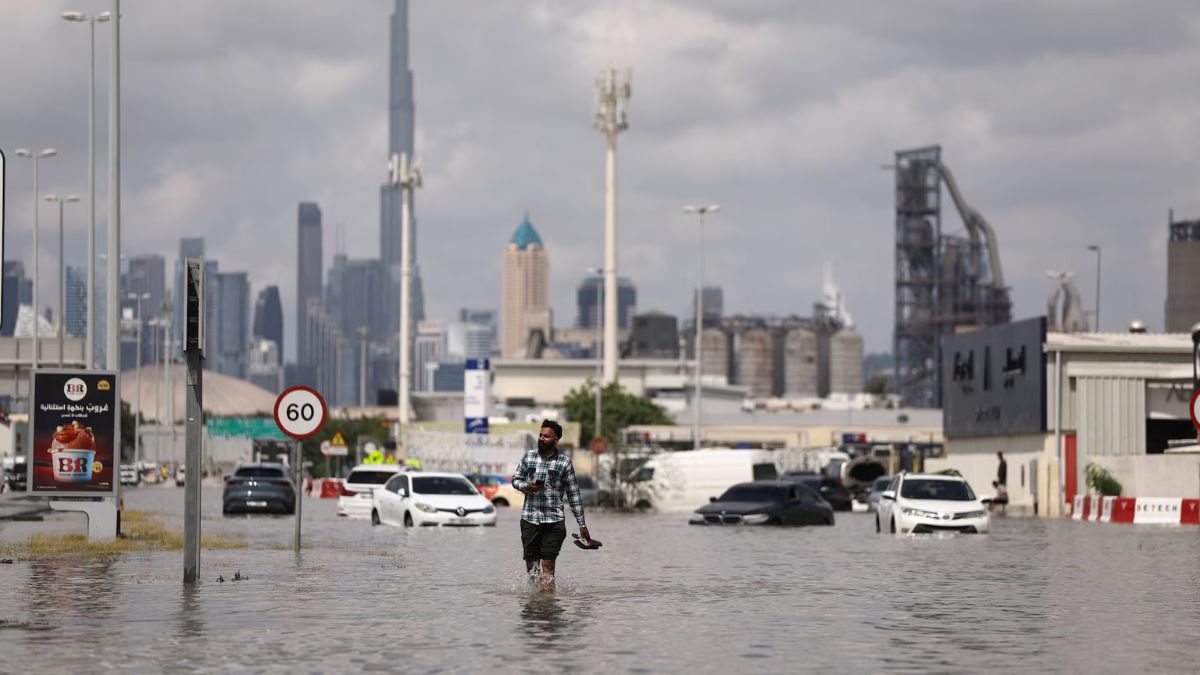 UAE Weather: Several Flights Cancelled, Residents Asked To Stay Indoors ...