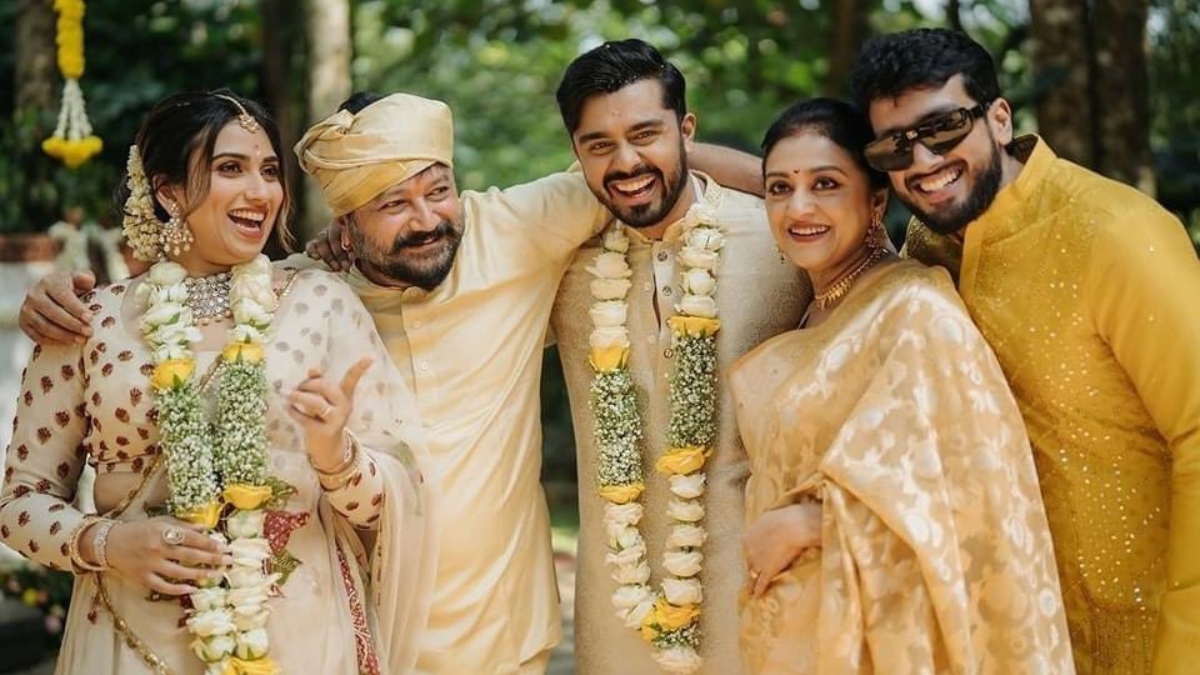 Malayalam Actor Jayaram's Daughter Malavika Ties Knot With Navaneeth ...