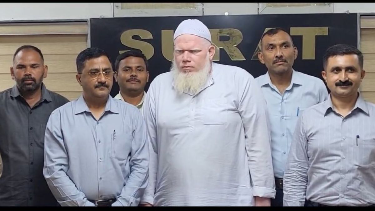 Muslim Cleric Arrested In Surat For Plotting Assassination Of Hindu ...