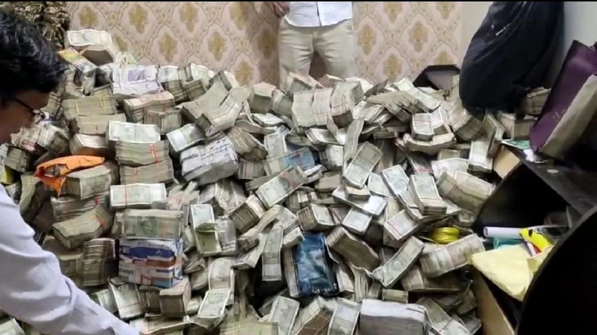 Jharkhand: Huge Cash Haul In ED Raids At Premises Linked With Minister Alamgir’s Aide; Rs 25 Crore Recovered, Counting On