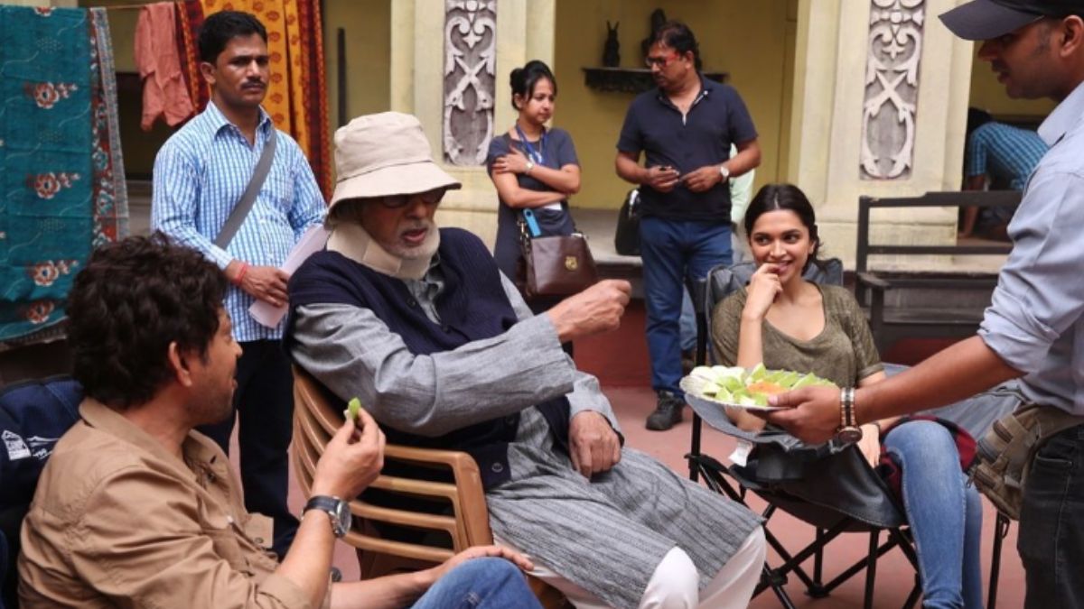 deepika-padukone-makes-fans-nostalgic-by-sharing-bts-of-piku-misses-irrfan-khan