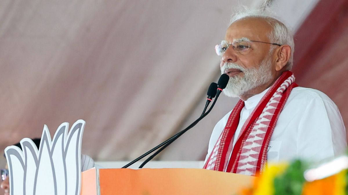 pm-modi-dares-naveen-patnaik-to-name-all-odisha-districts-and-capitals-netizens-in-confusion