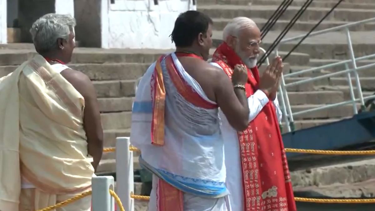 Lok Sabha Election 2024 LIVE: PM Modi In Varanasi, Offers Prayer At Ganga Ghat Ahead Of Nomination
