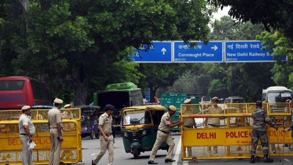 Security Beefed Up At BJP HQ Ahead Of AAP’s Protest March, Delhi Police Issues Traffic Advisory