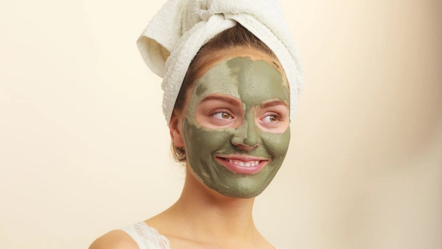 say-hello-to-glowing-skin-by-using-green-tea-in-your-summer-skincare