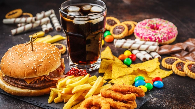avoid-these-unhealthy-addictive-foods-to-maintain-good-health