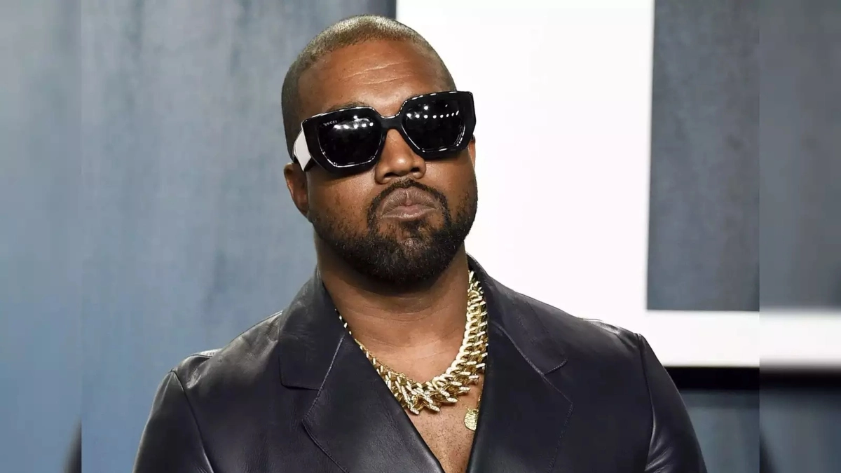 kanye-west-in-trouble-former-assistant-sues-him-for-sexual-harassment-reveals-vulgar-videos-texts