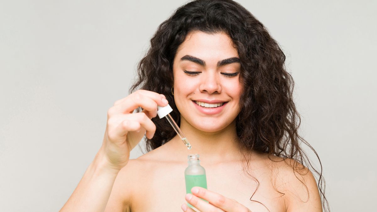 look-out-for-these-key-ingredients-in-your-skincare-products-hyaluronic-acid-to-niacinamide