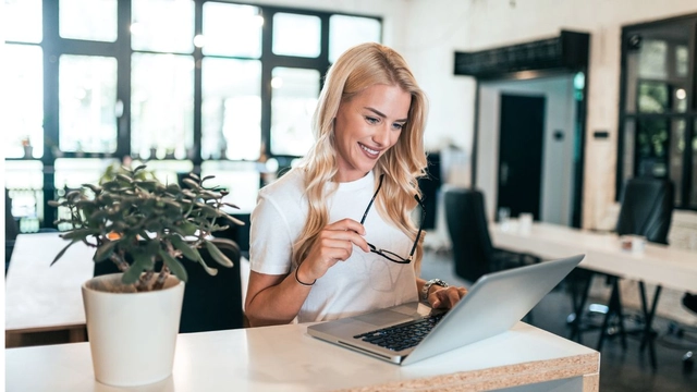 5-tips-for-working-women-to-strike-work-life-balance-and-achieve-succe