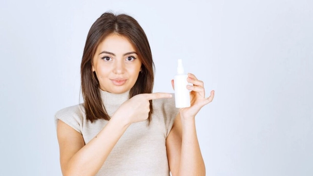 5-reasons-why-applying-raw-milk-on-face-is-the-ultimate-hack-for-dry-skin
