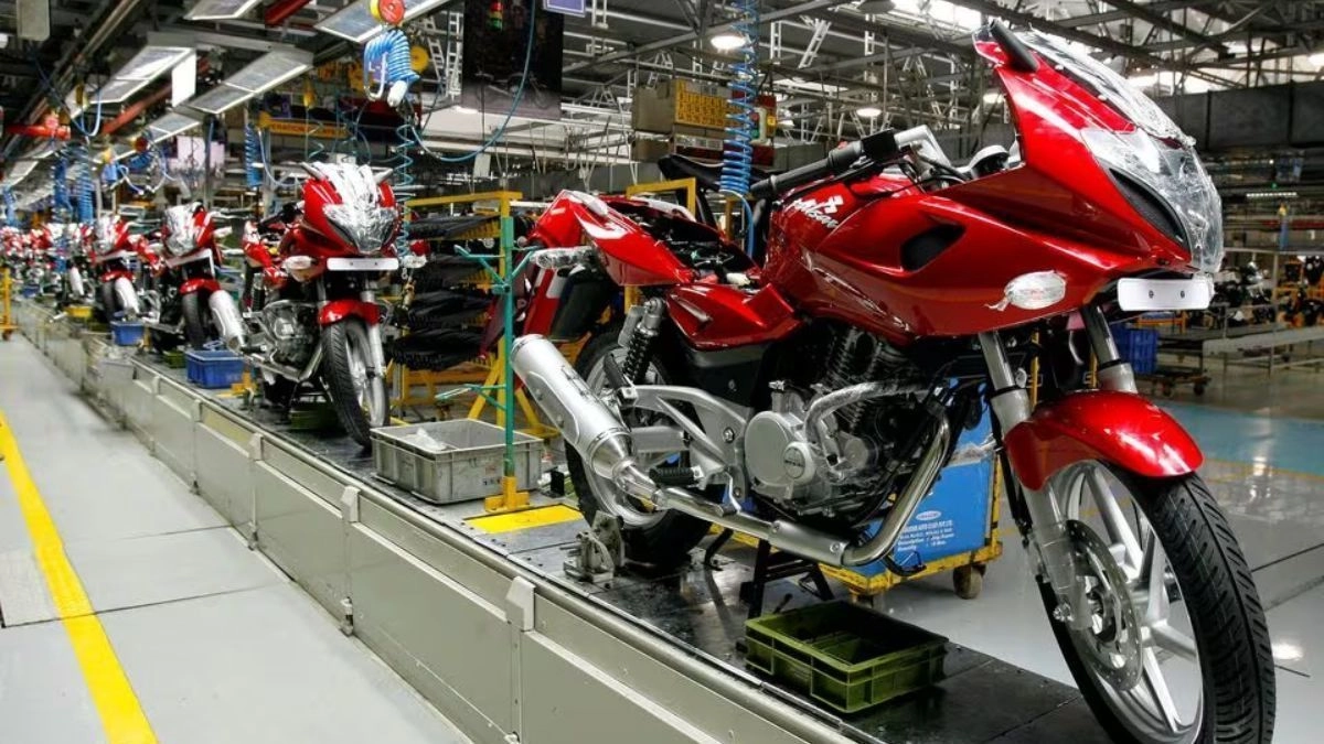 bajaj-cng-bike-launch-delayed-to-july-17-to-feature-dualfuel-system-check-expected-price