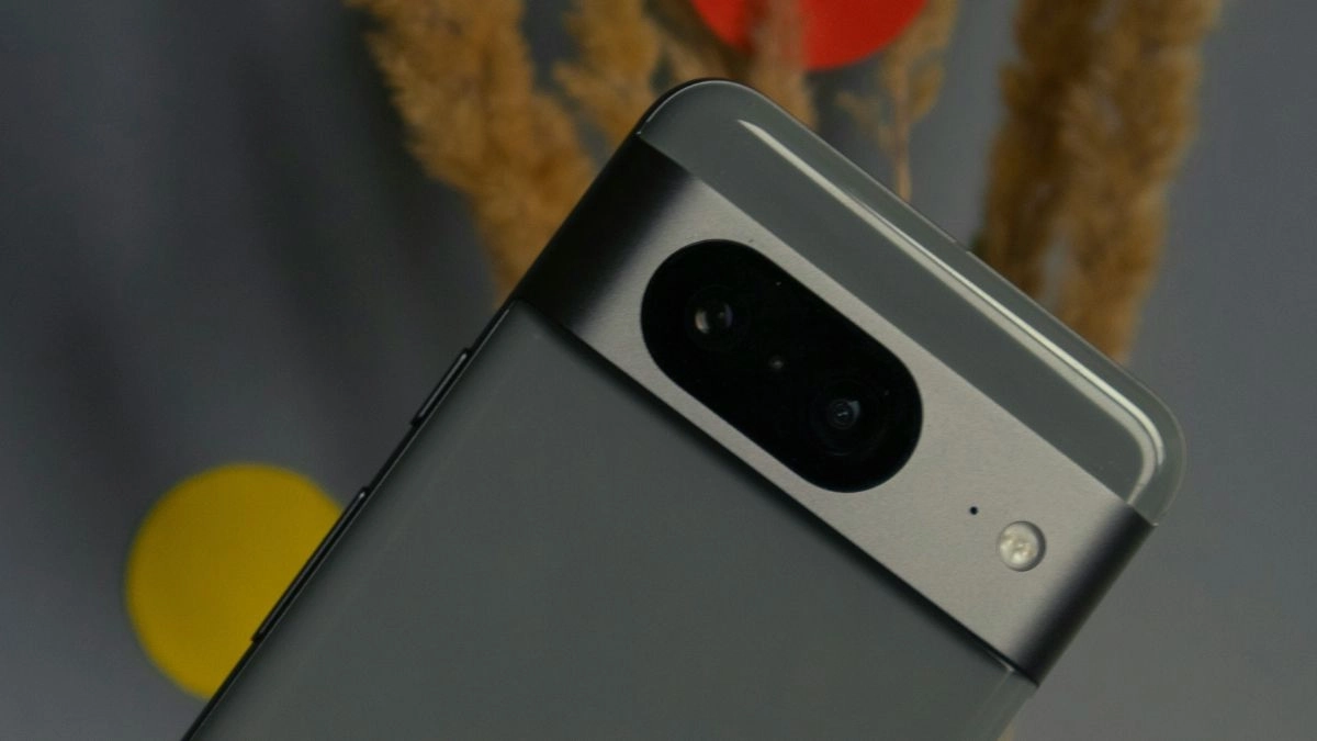 google-pixel-8-price-down-by-rs-24000-bank-offers-exchange-discount-flipkart-mobile-offers-sale-deal-2024