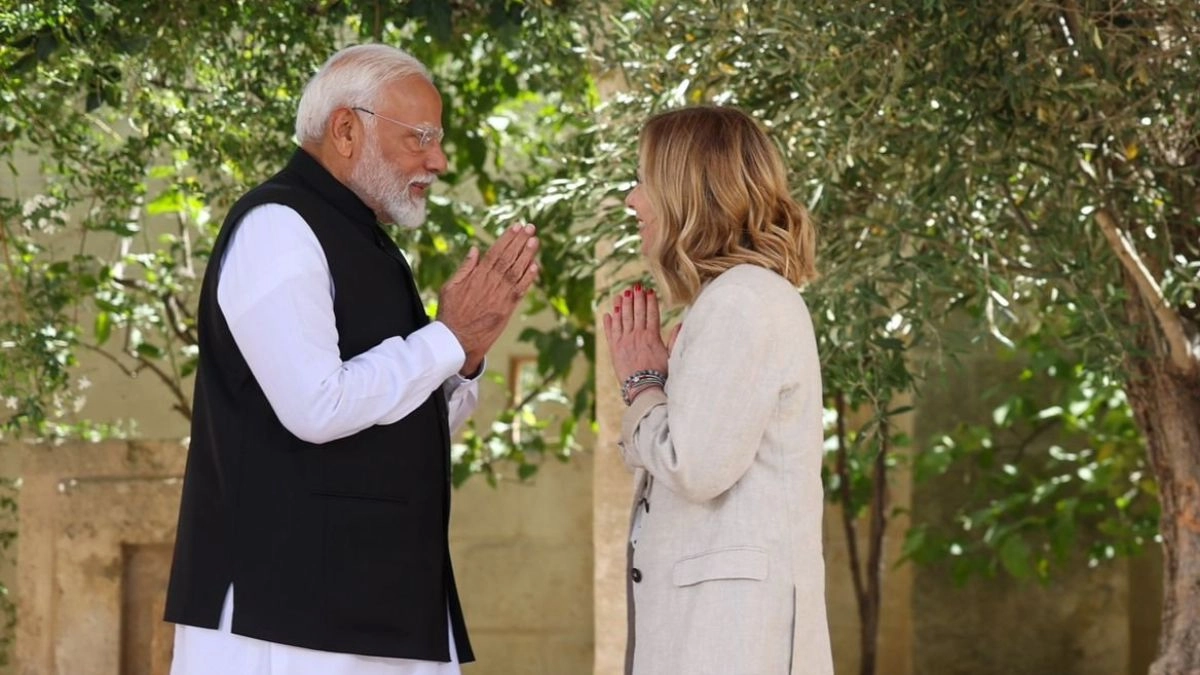 pm-modi-meloni-meet-at-g7-summit-venue-in-italy-watch-video