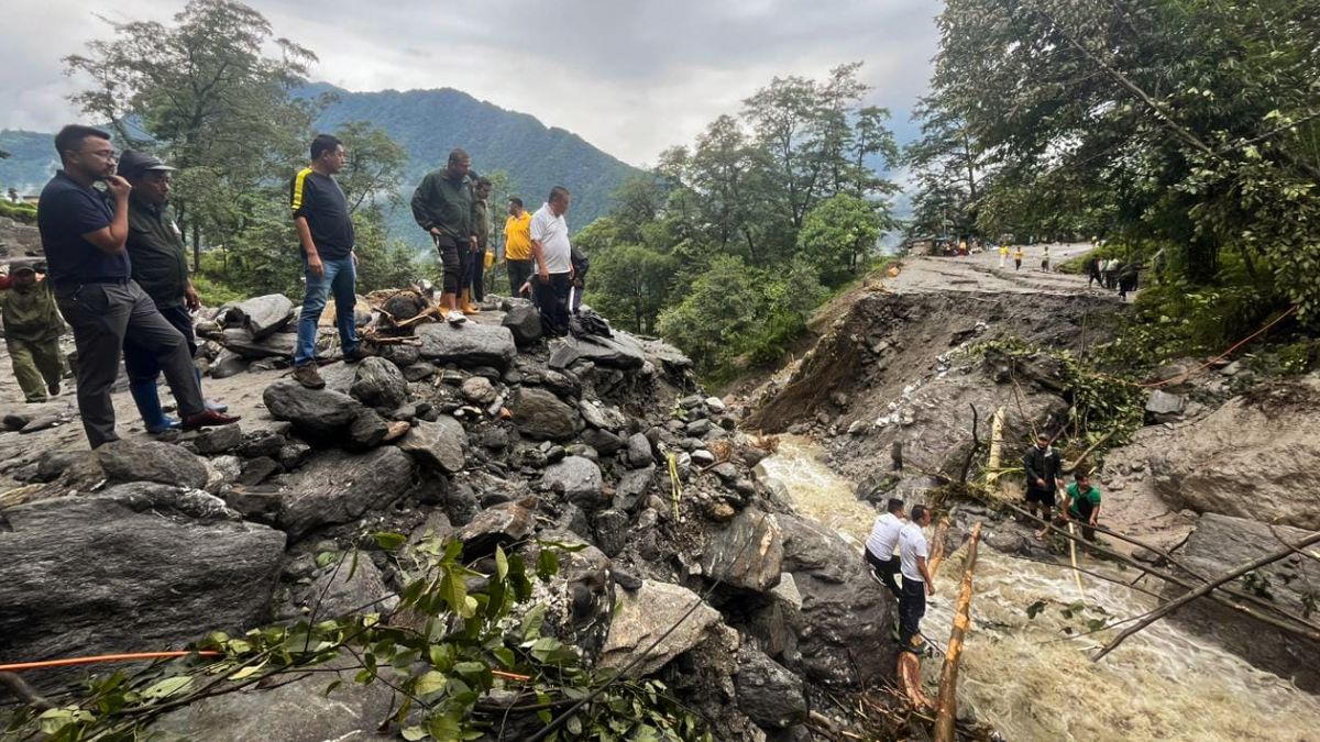 Sikkim Rain: Landslides In Mangan District Kill 6, Strand 1,500 ...