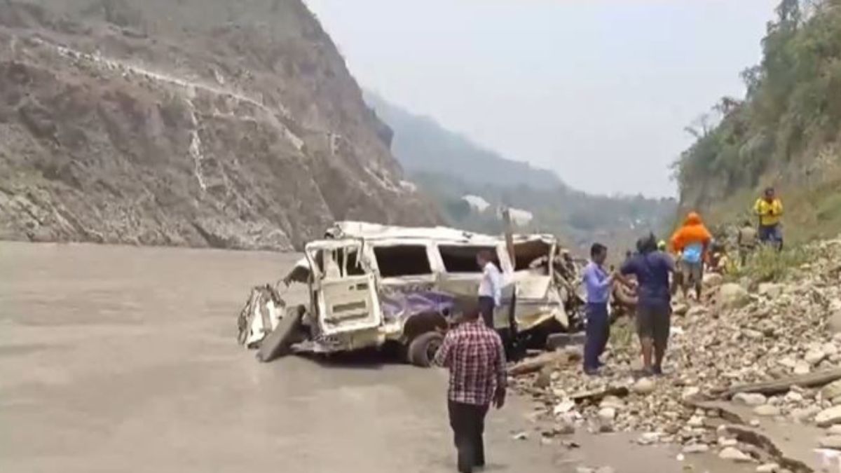 Uttarakhand: 10 Dead, Several Injured After Tempo Traveller With 23 ...