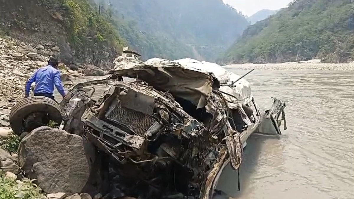rudraprayag-accident-killed-injured-after-tempo-falls-into-alaknanda-river-pm-modi-announces-exgratia-cm-pushkar-dhami-latest-updates