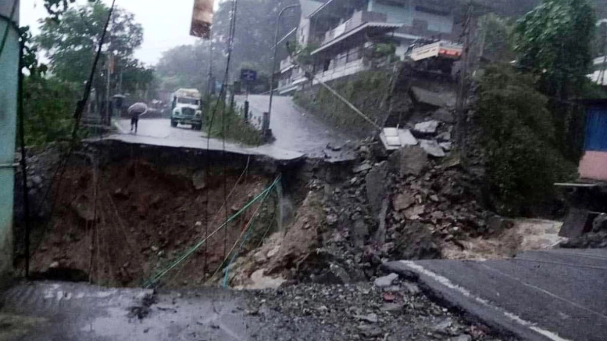 Sikkim Landslides: Tourists Remain Stranded As Rain Stalls Air Rescue ...