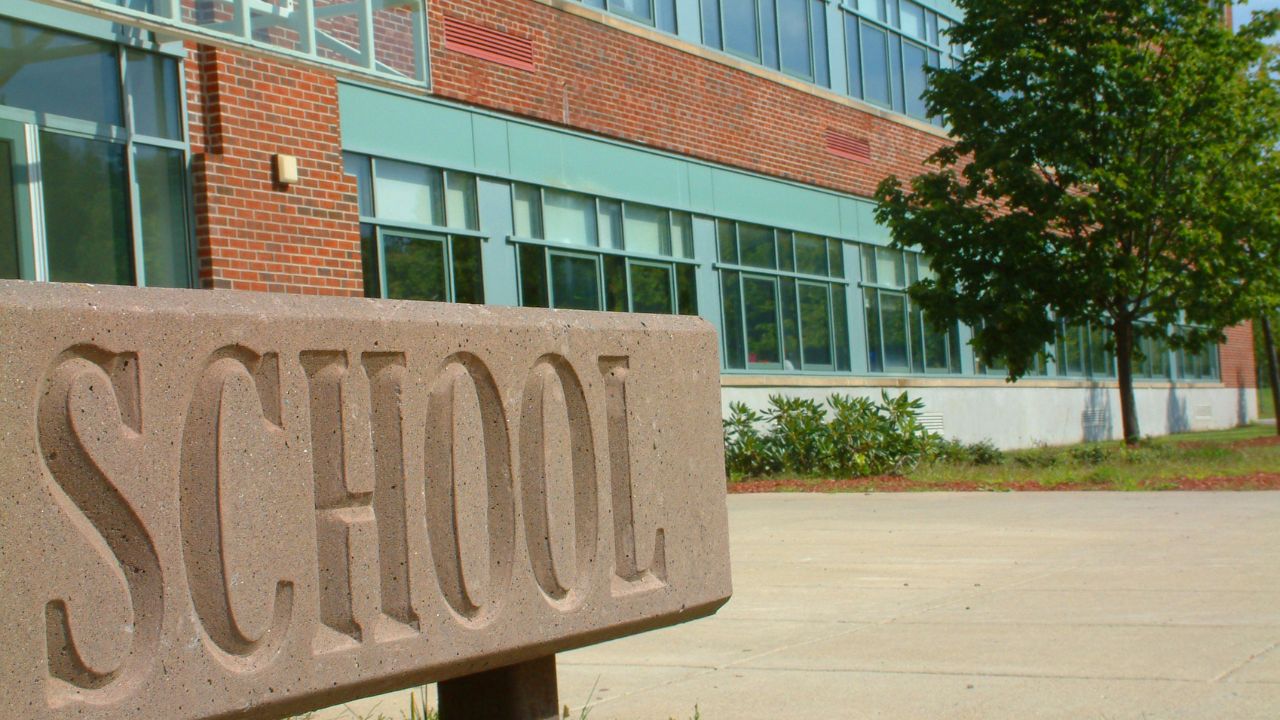 5-indian-schools-shortlisted-for-worlds-best-school-prizes-2024-check-schools-name