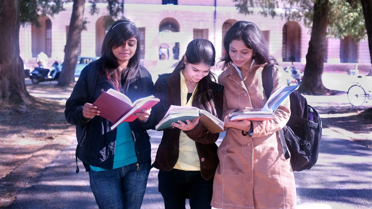 ugc-introduces-flexible-curriculum-credit-framework-for-pg-programmes-check-credit-distribution-here