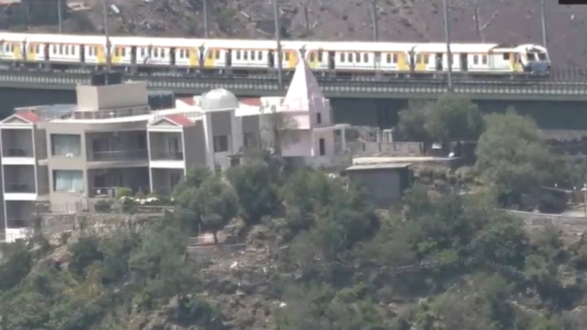 Chenab Rail Bridge: First Full Train Run Successful On World's Highest ...